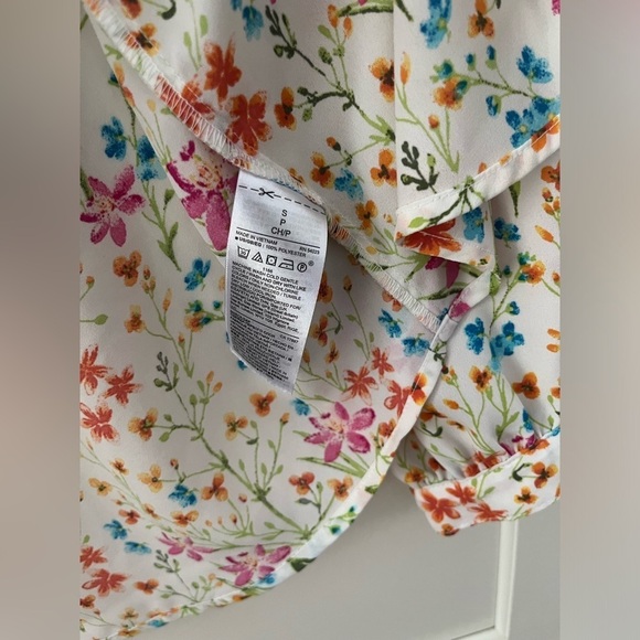 GAP WOMENS LONG SLEEVE FLORAL BLOUSE SIZE S - Picture 3 of 7